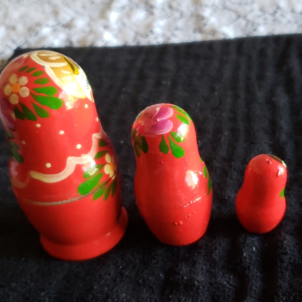 Nesting Dolls. - Picture 7 of 8